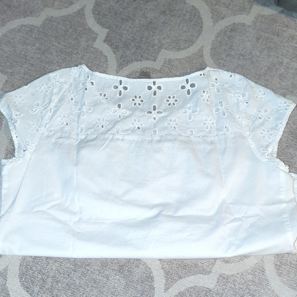 LOFT White Eyelet Floral Blouse - Picture 4 of 4